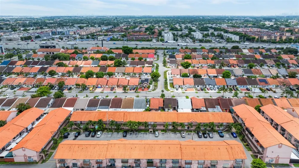 2170 W 60th St #16208 Hialeah, FL 33016