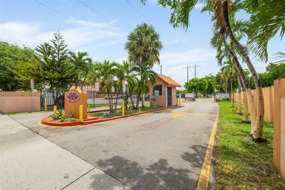 2170 W 60th St #16208 Hialeah, FL 33016