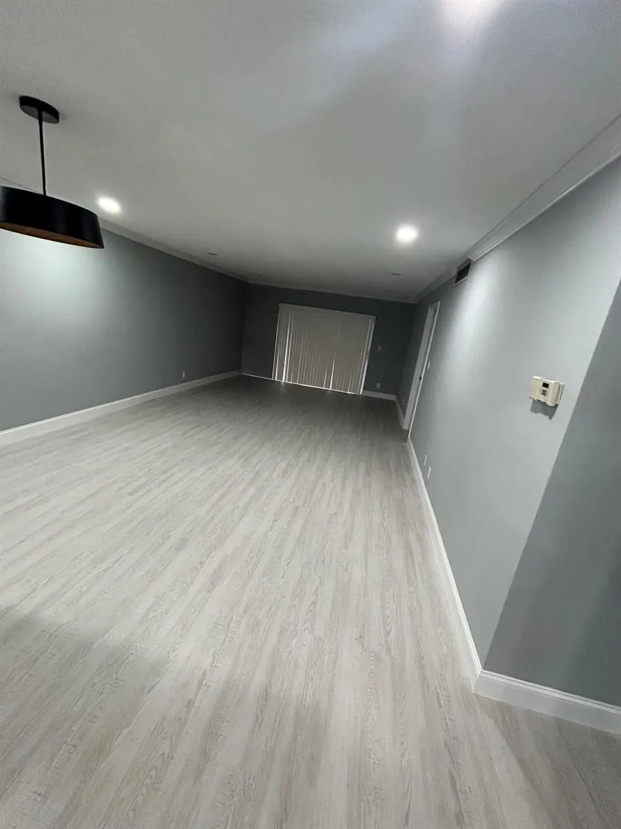 6361 FALLS CIR DRIVE #212 Lauderhill, FL 33319