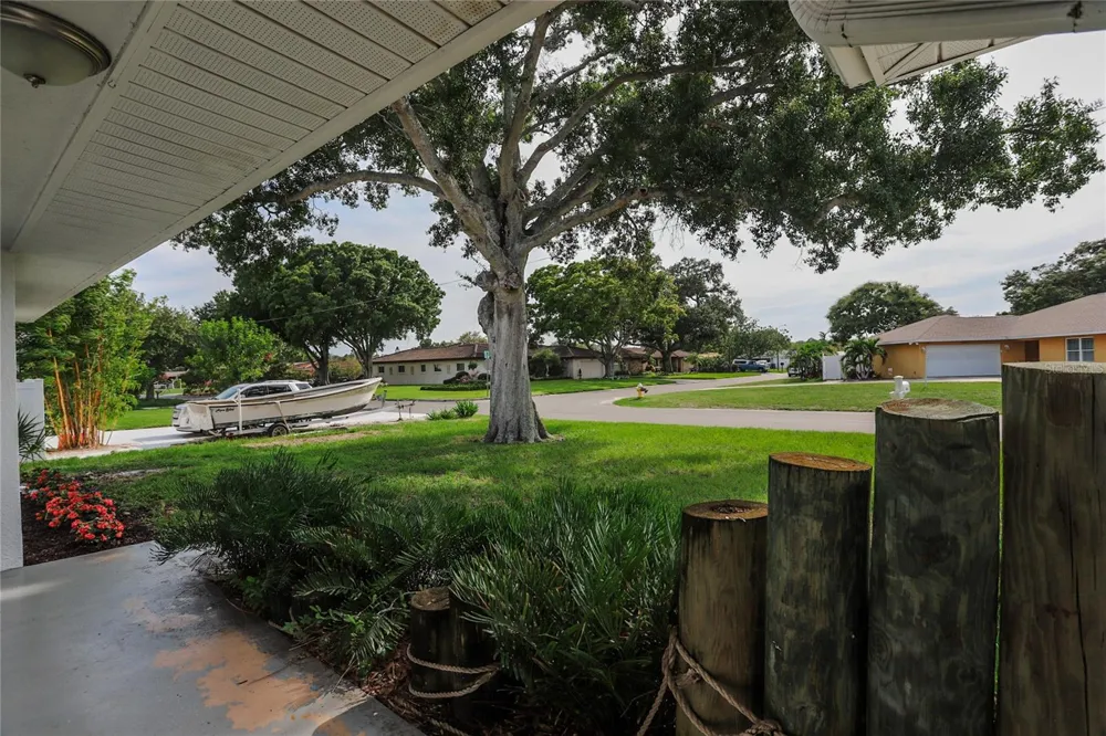 10011 110TH STREET Seminole, FL 33772