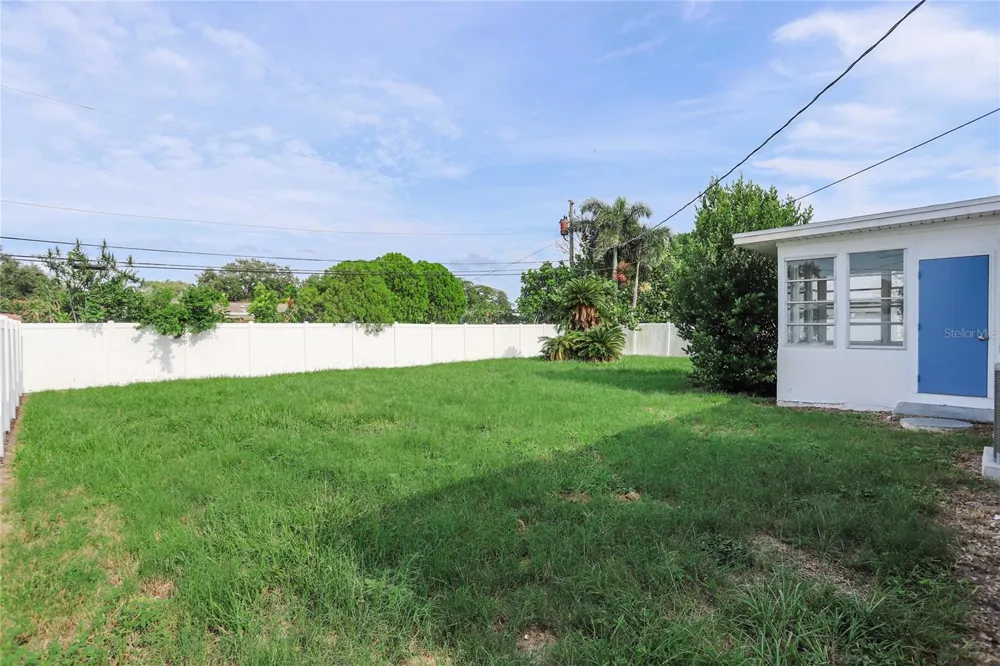 10011 110TH STREET Seminole, FL 33772
