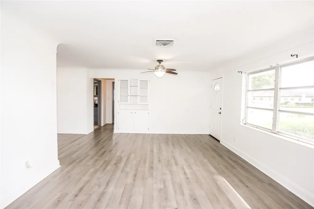 10011 110TH STREET Seminole, FL 33772