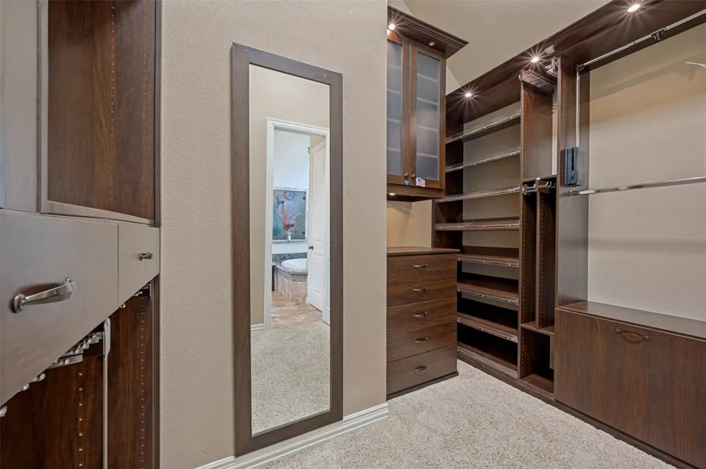 3785 Park Place Addison, TX 75001
