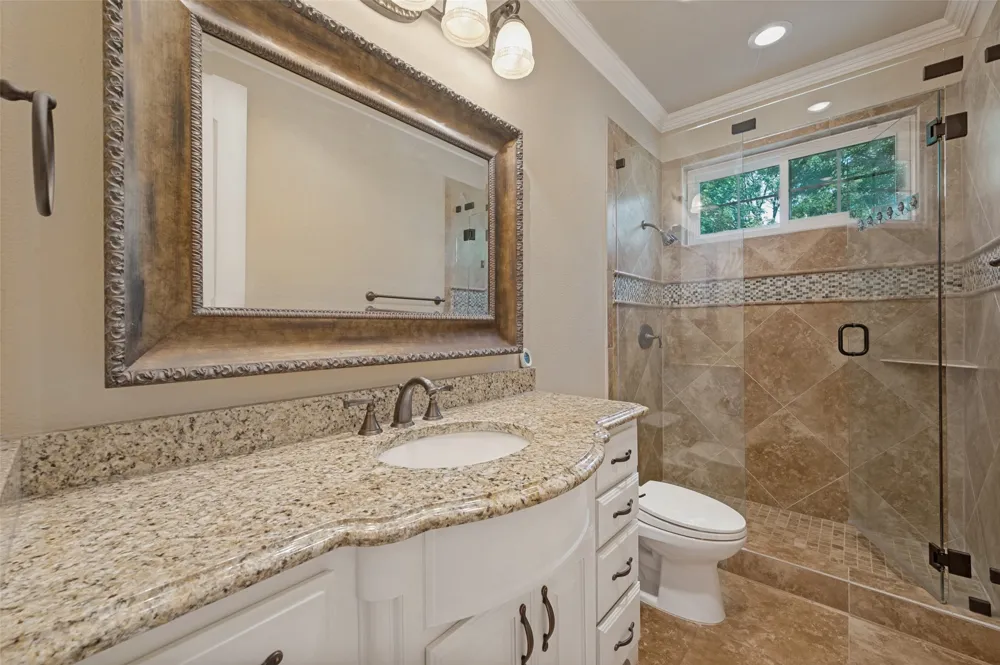 3785 Park Place Addison, TX 75001