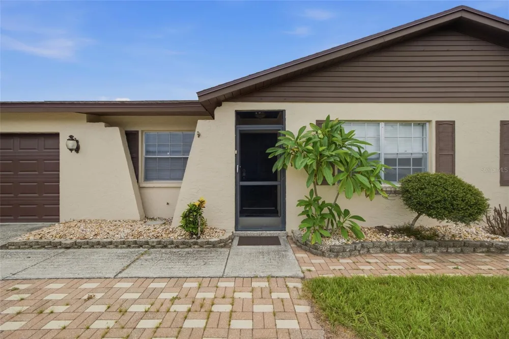 2971 FOREST CIRCLE Seffner, FL 33584
