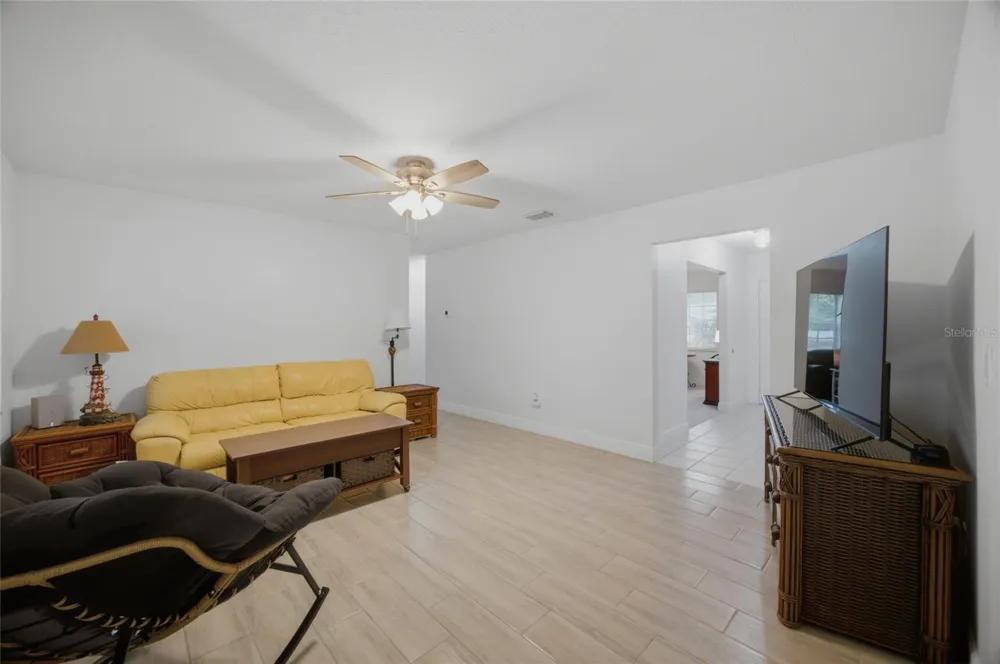 2971 FOREST CIRCLE Seffner, FL 33584