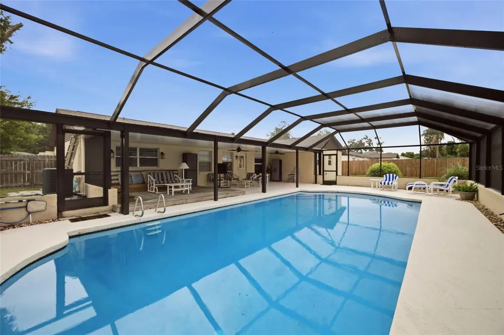 2971 FOREST CIRCLE Seffner, FL 33584