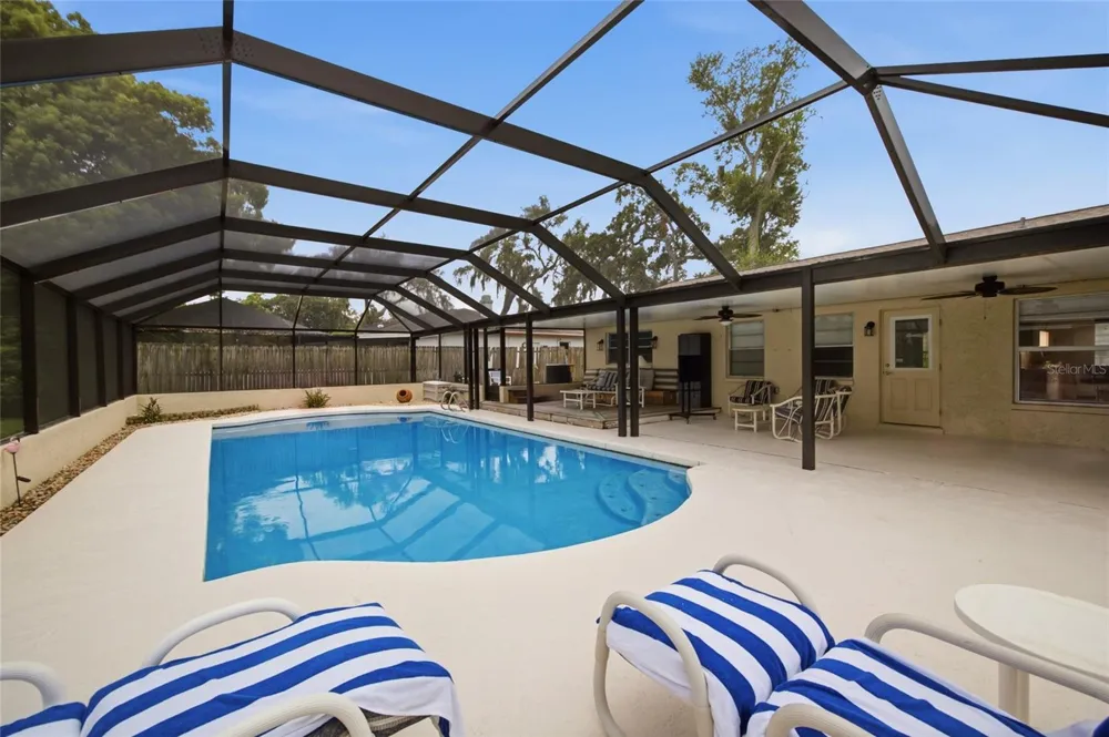 2971 FOREST CIRCLE Seffner, FL 33584
