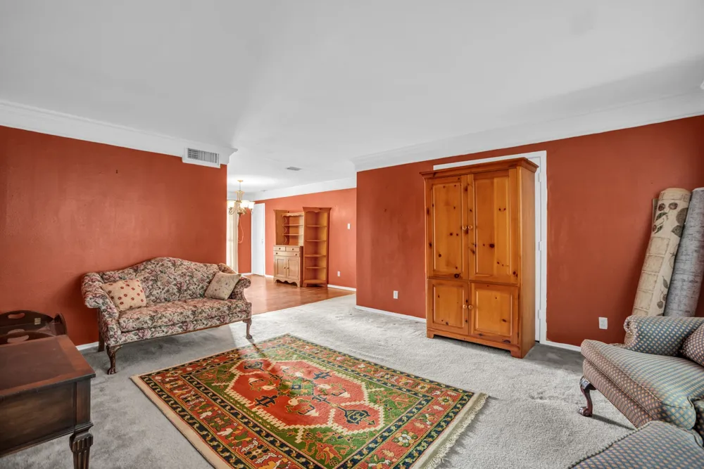 6345 Bandera Avenue Dallas, TX 75225