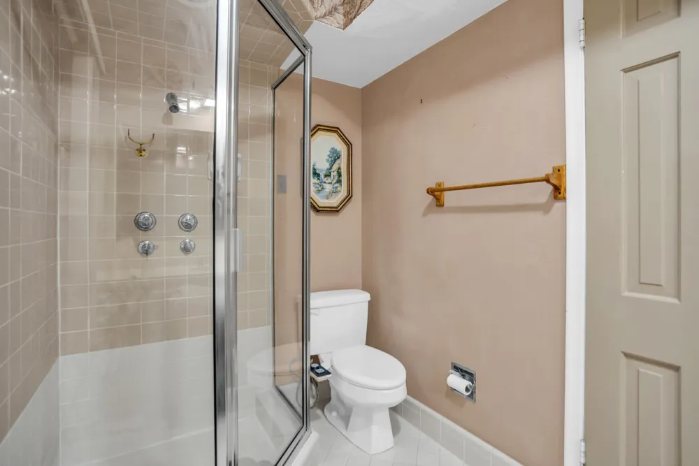 6345 Bandera Avenue Dallas, TX 75225