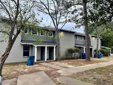 702 Hargest Street #7
