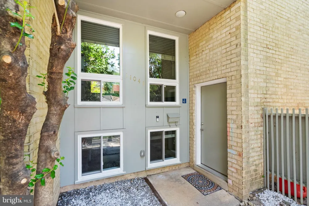 11041 SAFFOLD WAY Reston, VA 20190