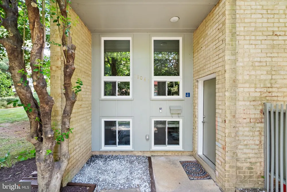 11041 SAFFOLD WAY Reston, VA 20190