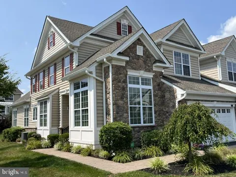 271 HOPEWELL DRIVE