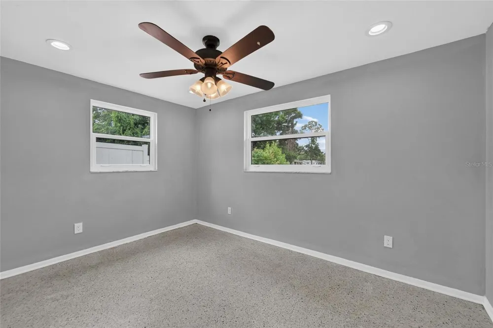 506 SHAMROCK ROAD Brandon, FL 33511