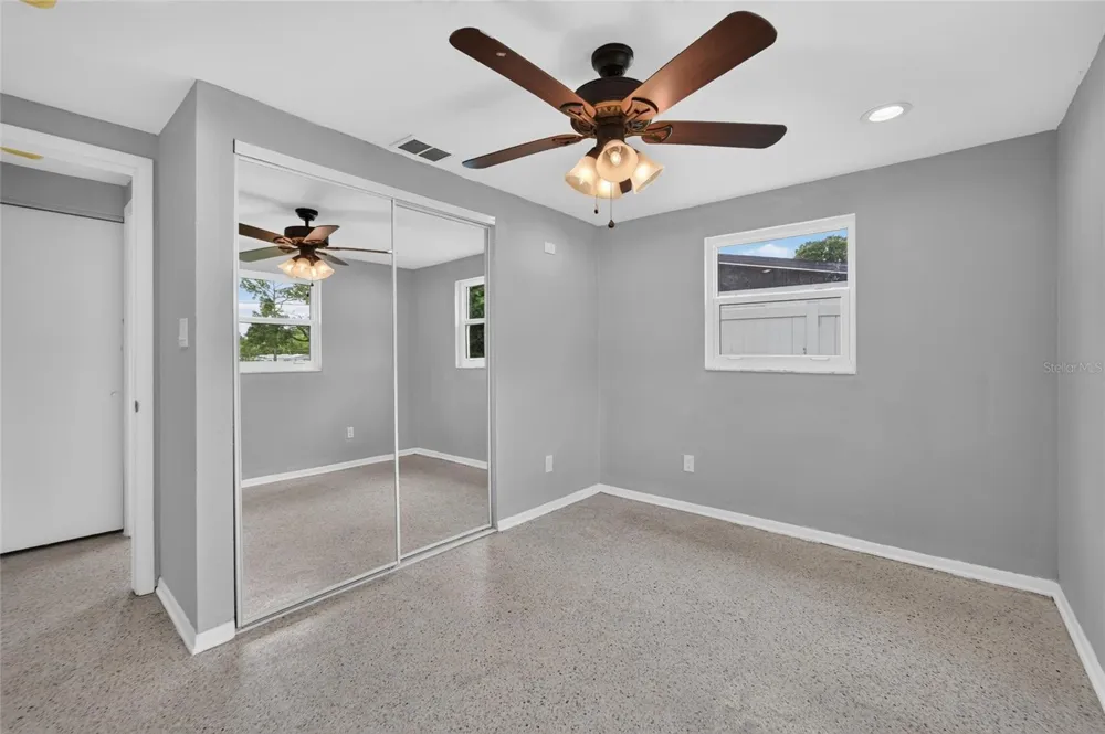 506 SHAMROCK ROAD Brandon, FL 33511