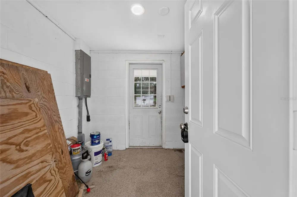 506 SHAMROCK ROAD Brandon, FL 33511