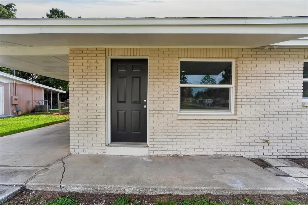 506 SHAMROCK ROAD Brandon, FL 33511