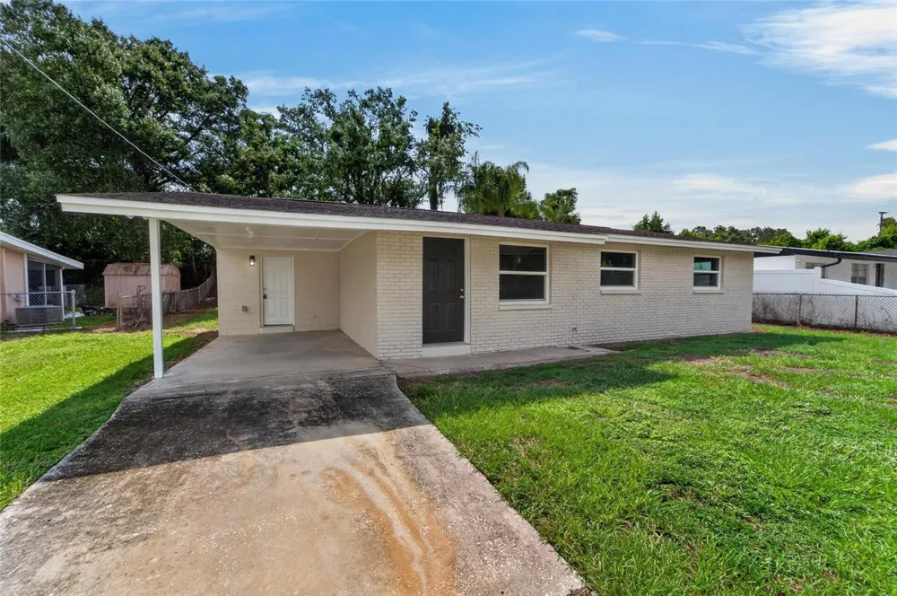 506 SHAMROCK ROAD Brandon, FL 33511