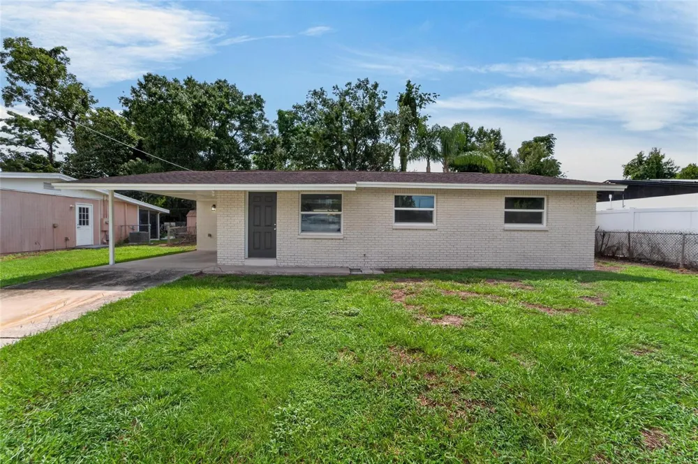 506 SHAMROCK ROAD Brandon, FL 33511