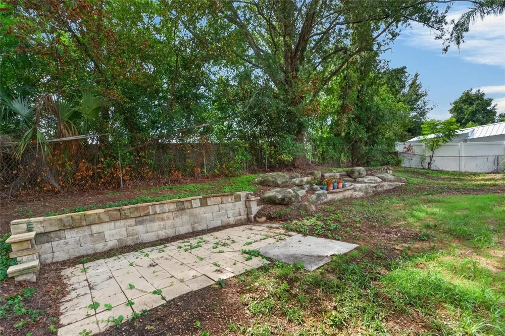 506 SHAMROCK ROAD Brandon, FL 33511