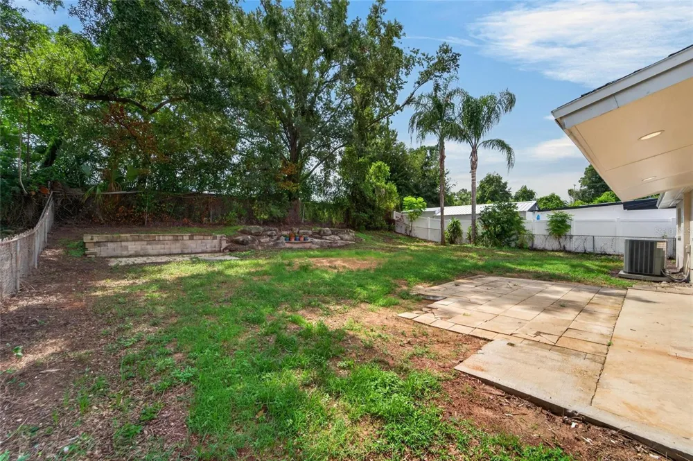 506 SHAMROCK ROAD Brandon, FL 33511