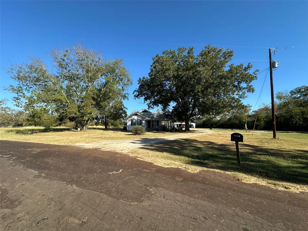 492 Lcr 431 Mexia, TX 76667