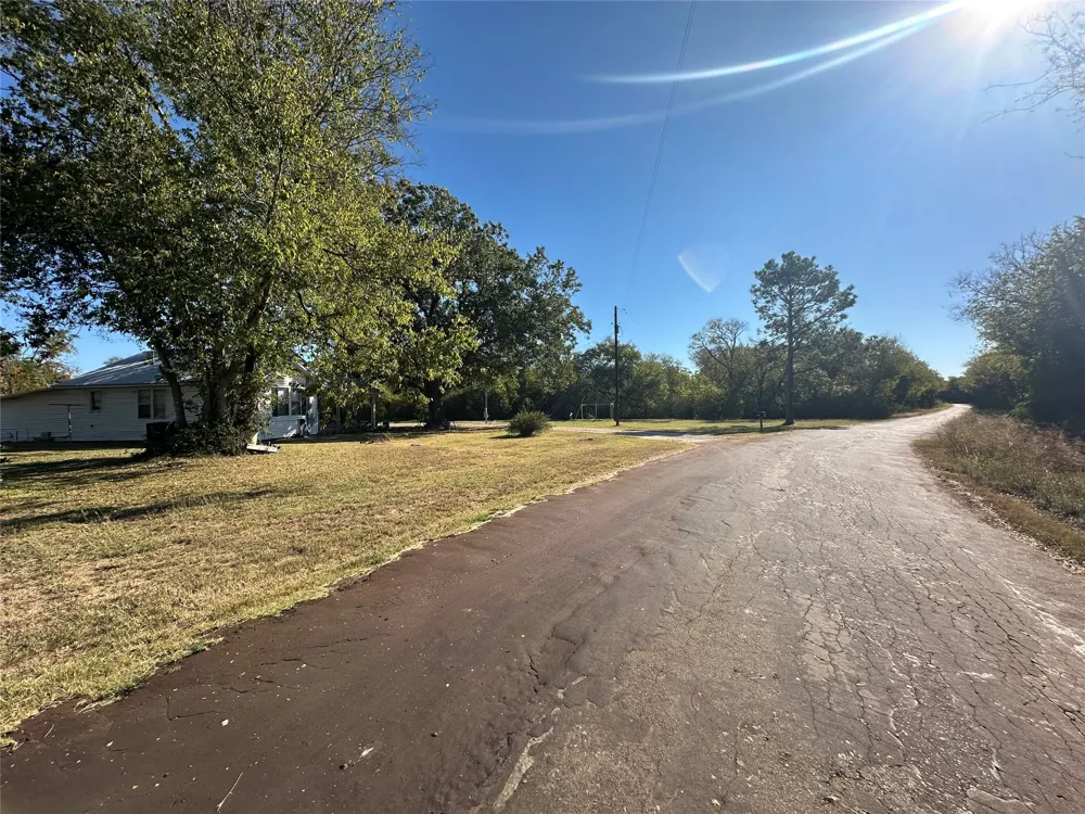 492 Lcr 431 Mexia, TX 76667