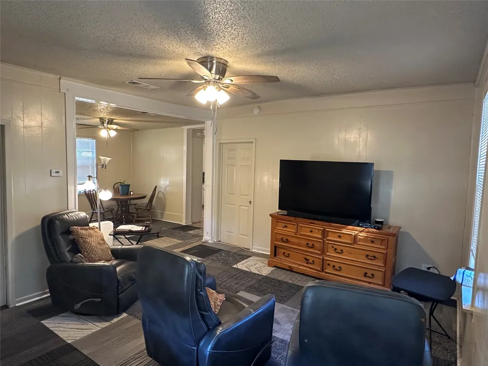 492 Lcr 431 Mexia, TX 76667