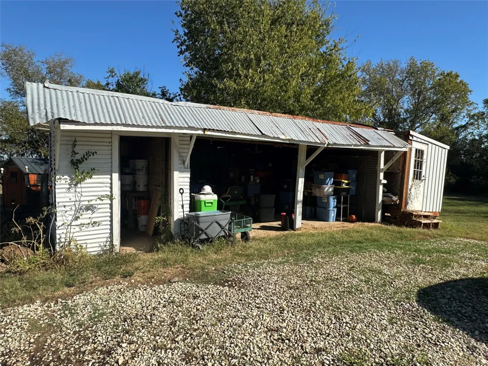 492 Lcr 431 Mexia, TX 76667