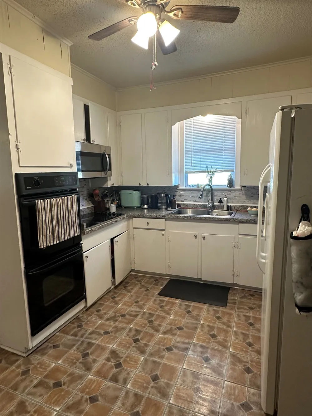 492 Lcr 431 Mexia, TX 76667
