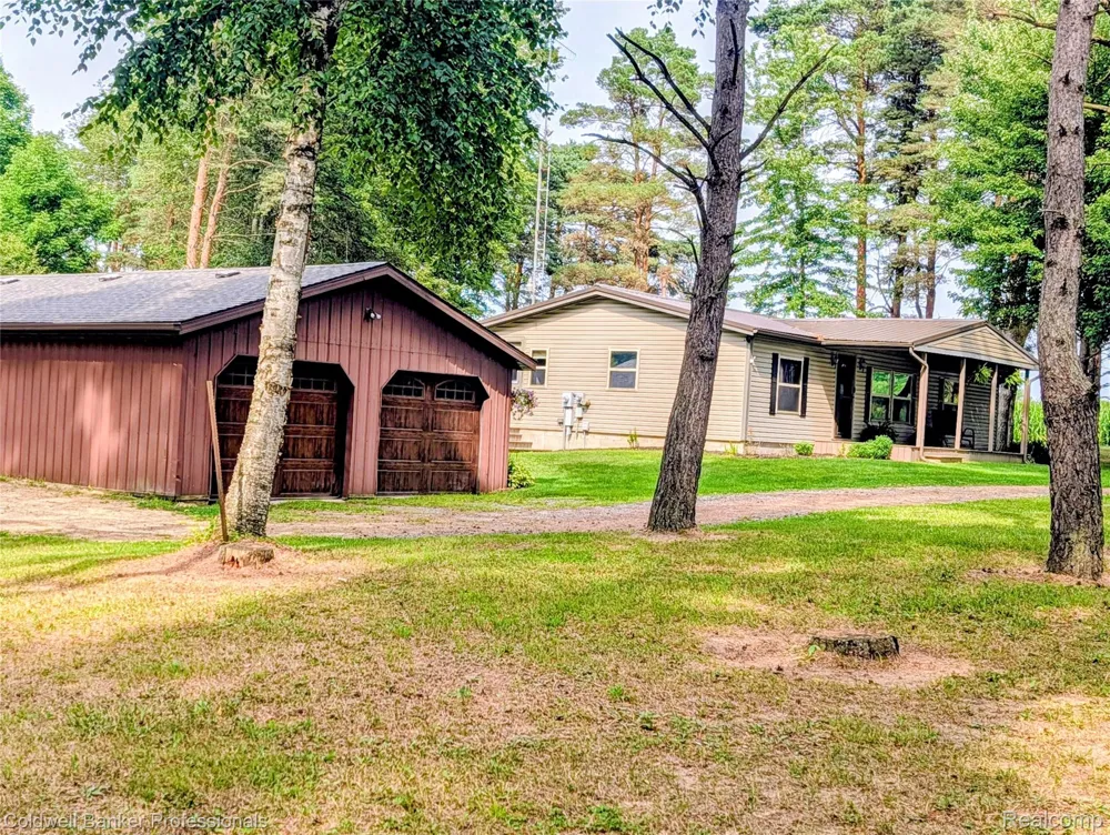 6895 Lanway Road Koylton Township, MI 48741
