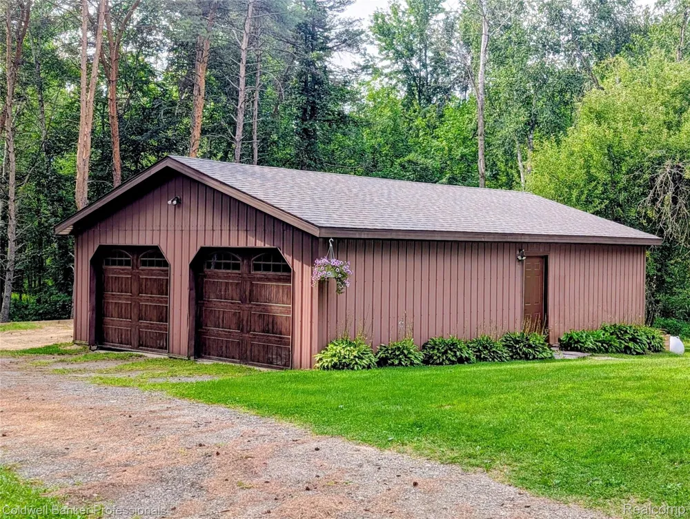 6895 Lanway Road Koylton Township, MI 48741