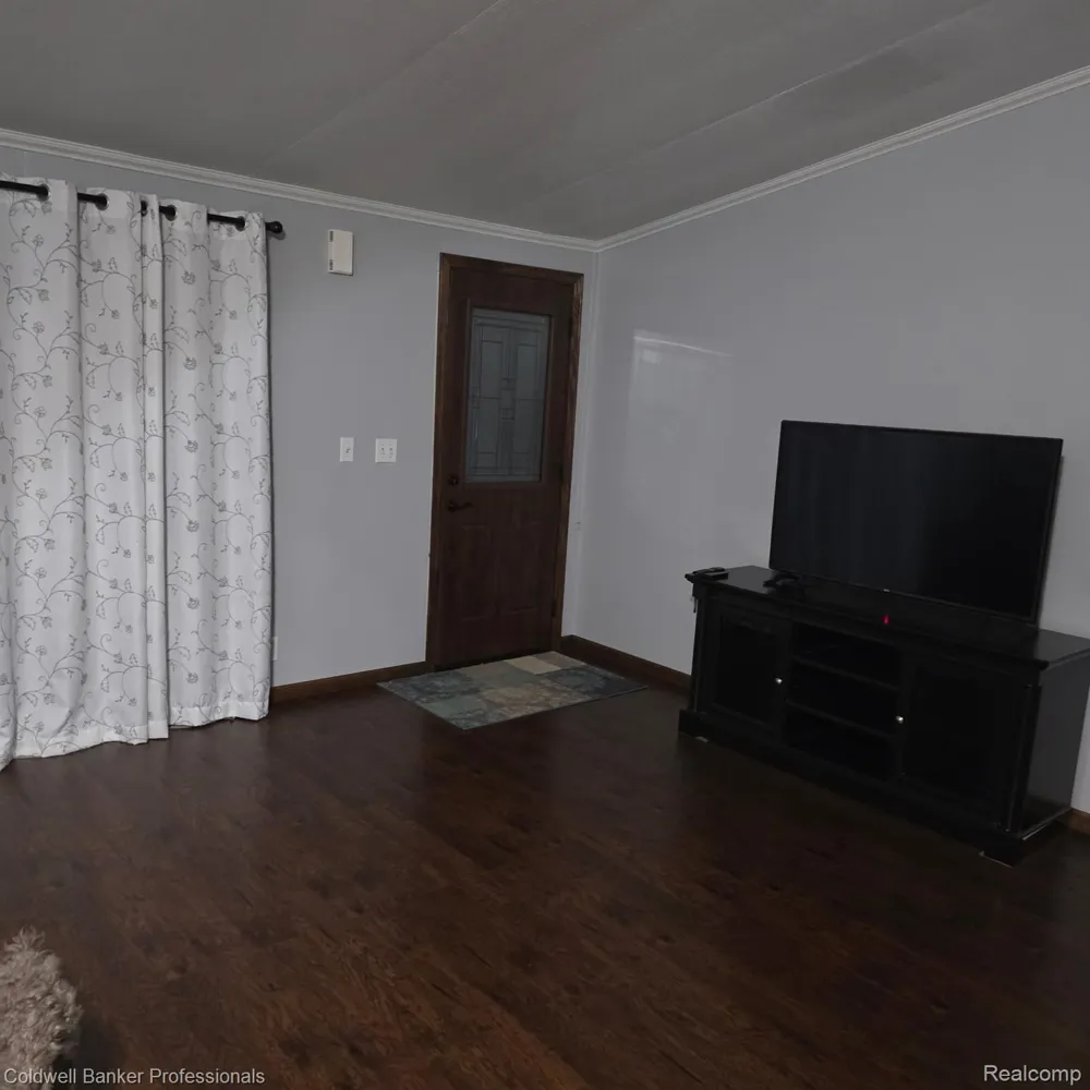 6895 Lanway Road Koylton Township, MI 48741