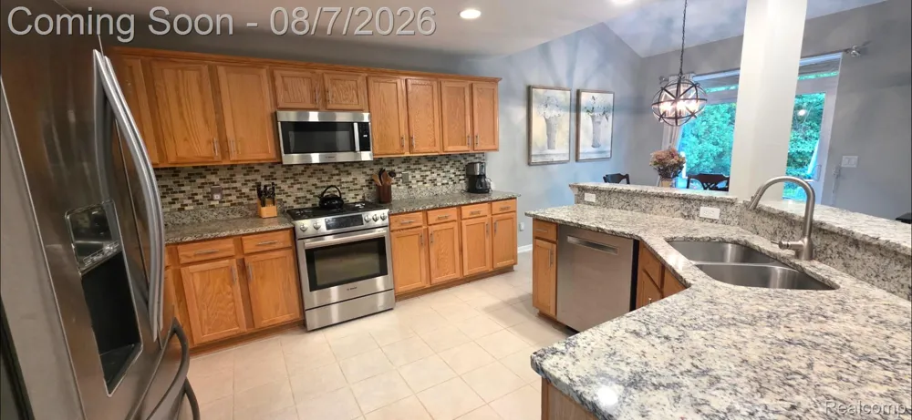 5818 Pine Trace Court Genoa Township, MI 48843