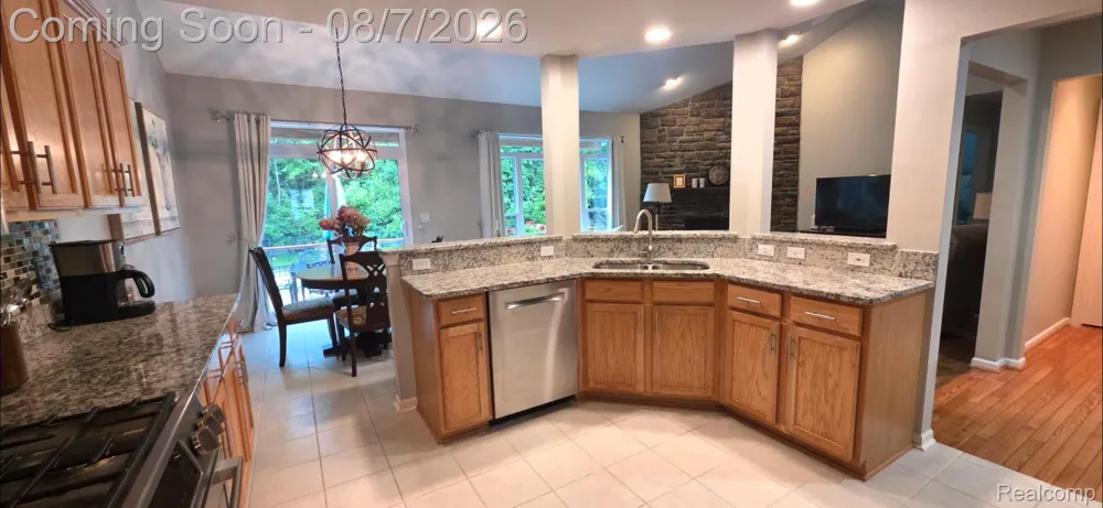 5818 Pine Trace Court Genoa Township, MI 48843