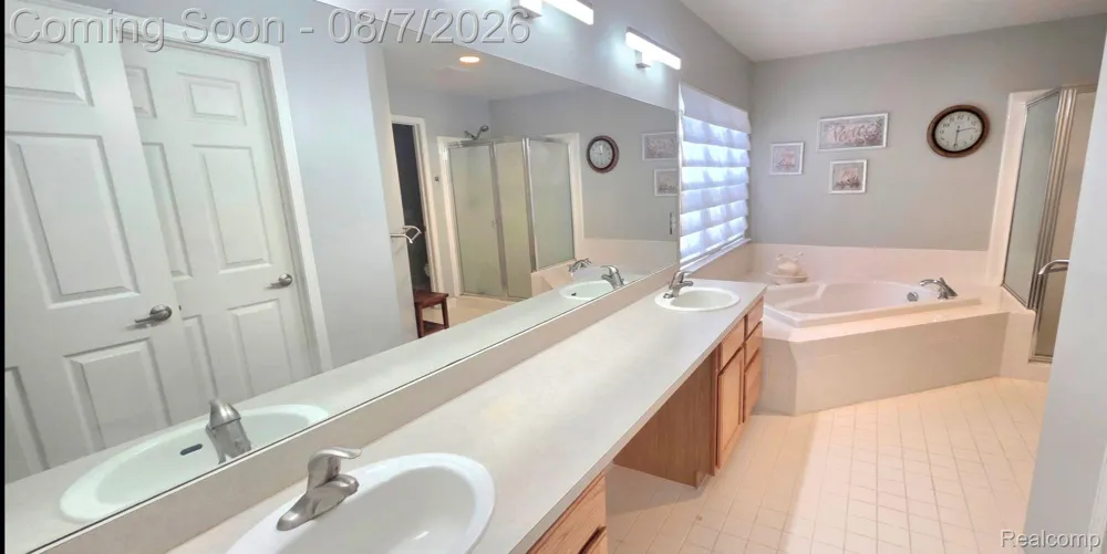 5818 Pine Trace Court Genoa Township, MI 48843