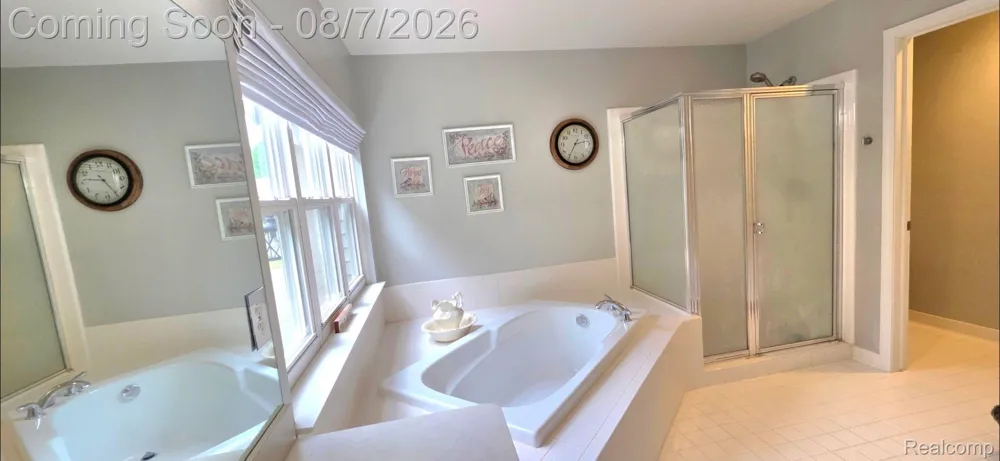 5818 Pine Trace Court Genoa Township, MI 48843