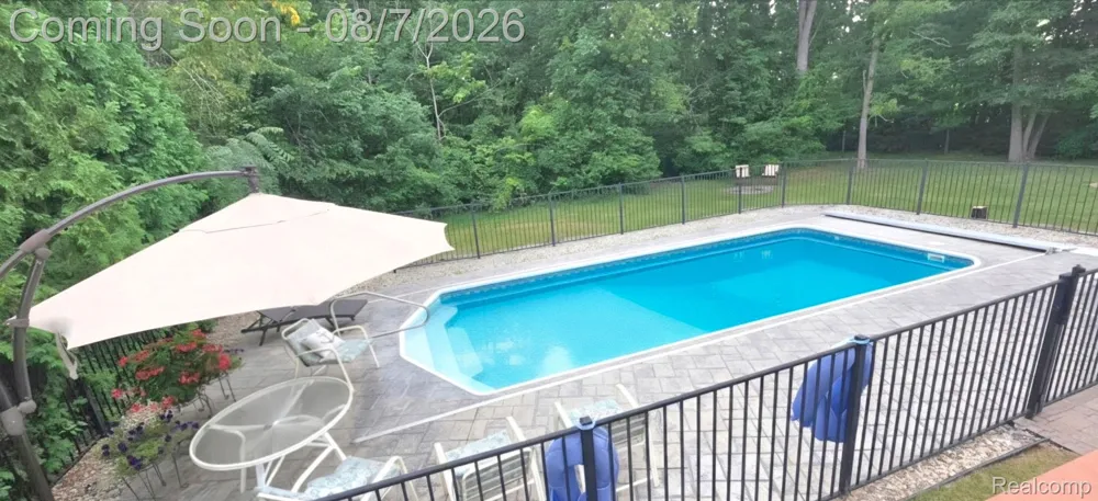 5818 Pine Trace Court Genoa Township, MI 48843
