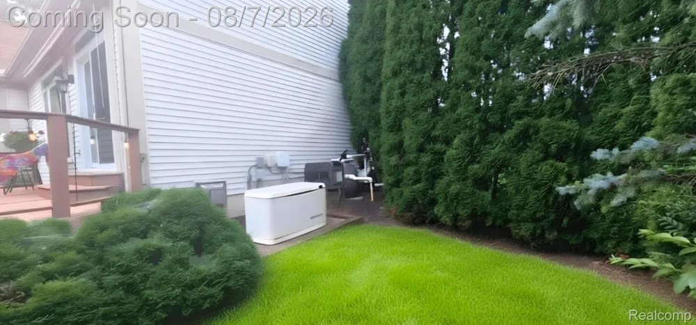 5818 Pine Trace Court Genoa Township, MI 48843
