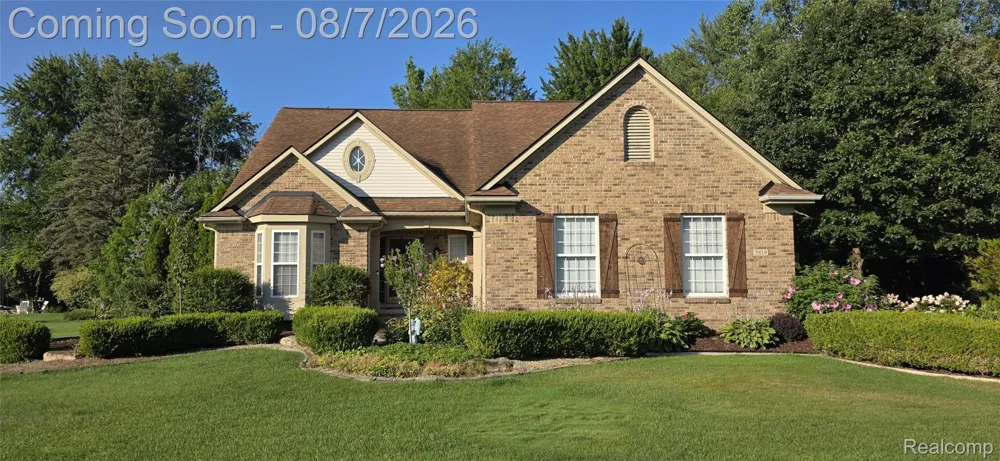 5818 Pine Trace Court Genoa Township, MI 48843