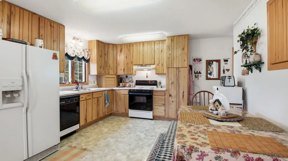 714N State Highway 40 Exeland, WI 54835