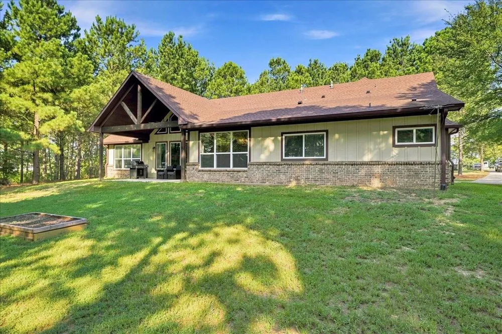 14448 Meadow Glen Road Lindale, TX 75771
