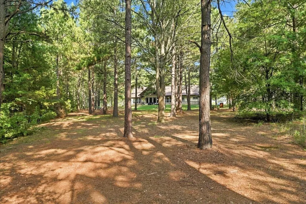 14448 Meadow Glen Road Lindale, TX 75771