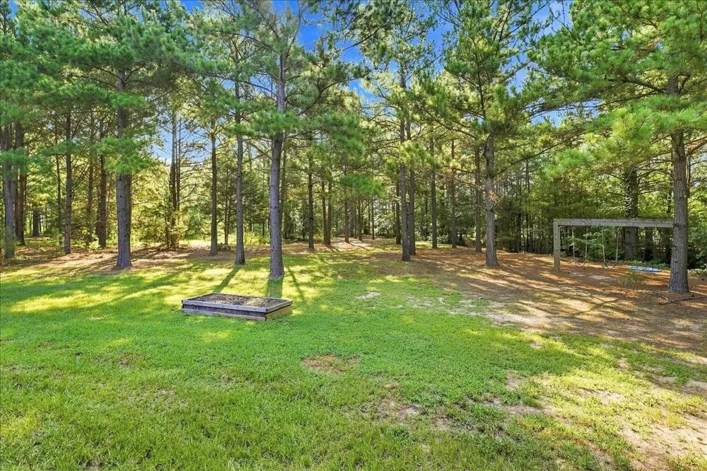 14448 Meadow Glen Road Lindale, TX 75771