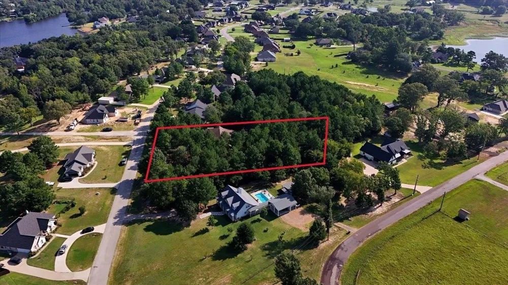 14448 Meadow Glen Road Lindale, TX 75771