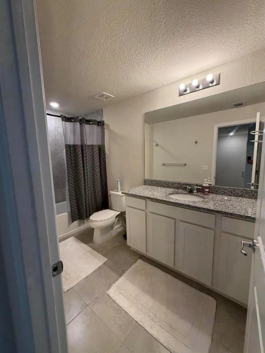 2933 OLIVIA AVENUE Lauderdale Lakes, FL 33311