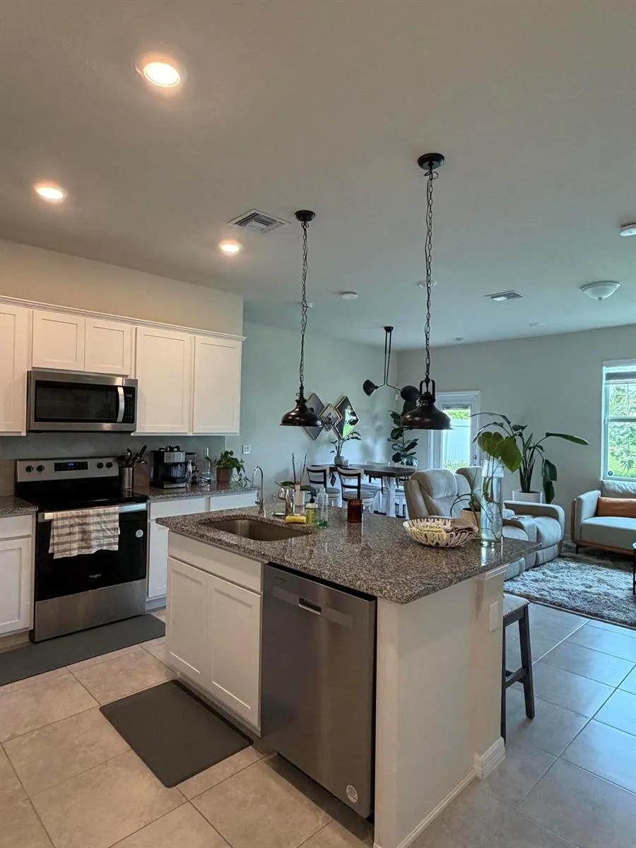 2933 OLIVIA AVENUE Lauderdale Lakes, FL 33311