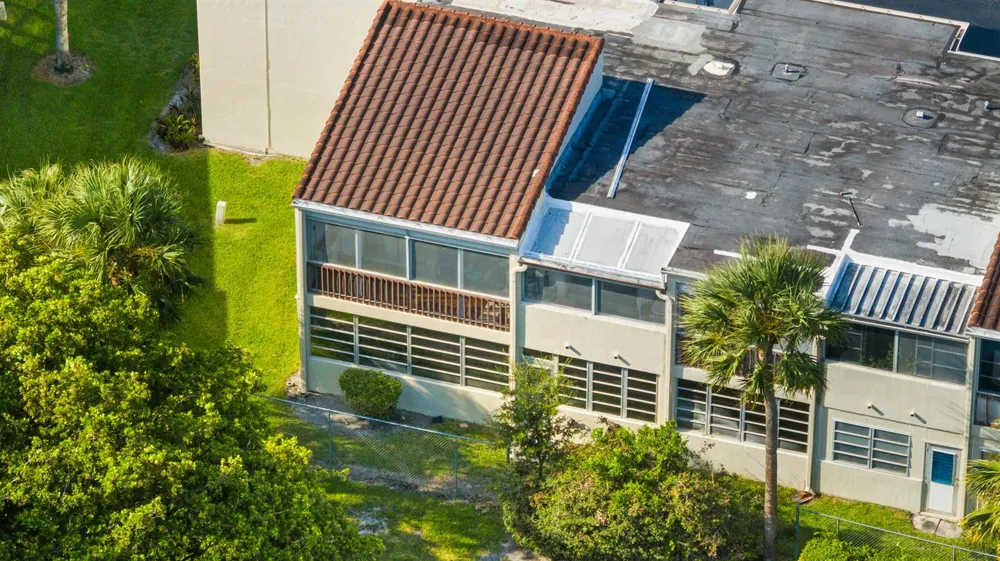 2540 BOUNDBROOK BOULEVARD #110 Palm Springs, FL 33406