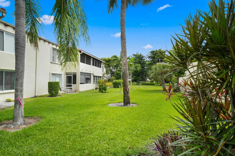 2540 BOUNDBROOK BOULEVARD #110 Palm Springs, FL 33406